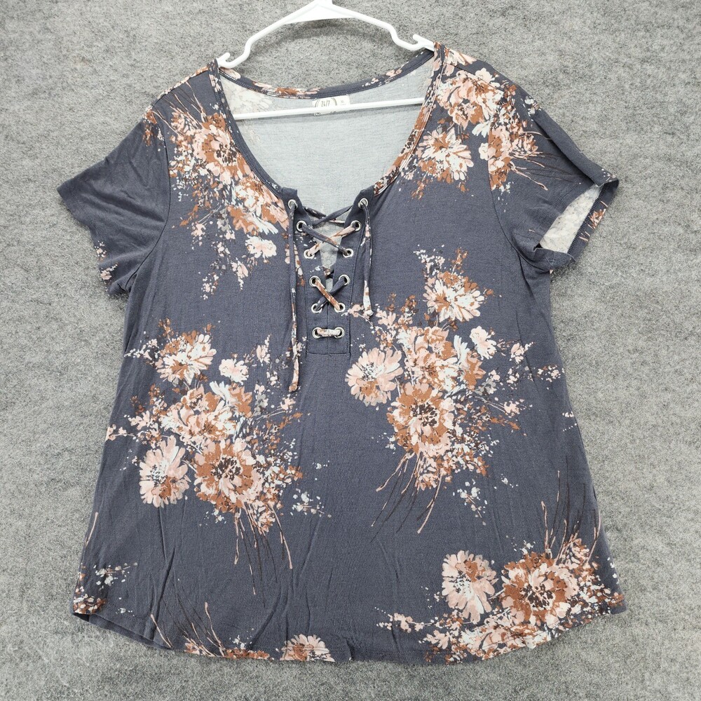 24/7 Maurices Shirt Womens XL Short Sleeve Gray Floral Lace Up